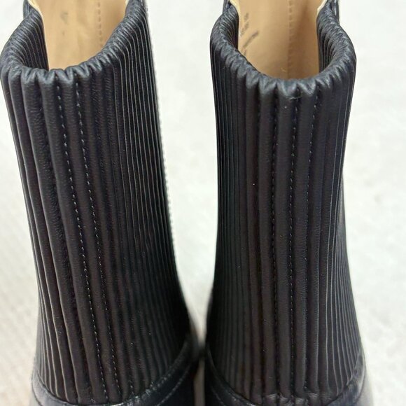 $250-NEW-Coach-Women-CN136-Black leather heel Boots.Sz-6B/8B.Vietnam. - Picture 14 of 15